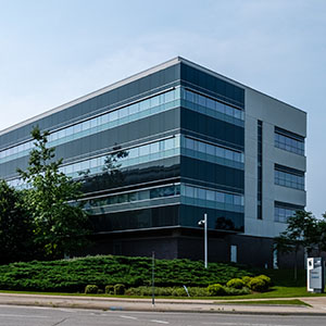 Photo du nouveau centre CX alimenté par l’IA de Hinduja Global Solutions à Waterloo, en Ontario.