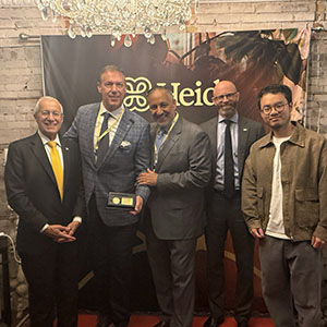 Group photo featuring, from left to right: Minister Vic Fedeli; Mark Leno, General Manager, Heidi Canada; Khawar Nasim, CEO, Invest Ontario; Garrett Tone, Executive Director, Life Sciences, Invest Ontario; and Yu Liu, Co-Founder and CTO, Heidi.