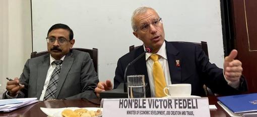 Victor Fedeli addressing the board of Bombay Chamber of Commerce &amp; Industry. On his right is VS Parthasarathy, Group CFO &amp; Group CIO, Mahindra &amp; Mahindra Ltd.